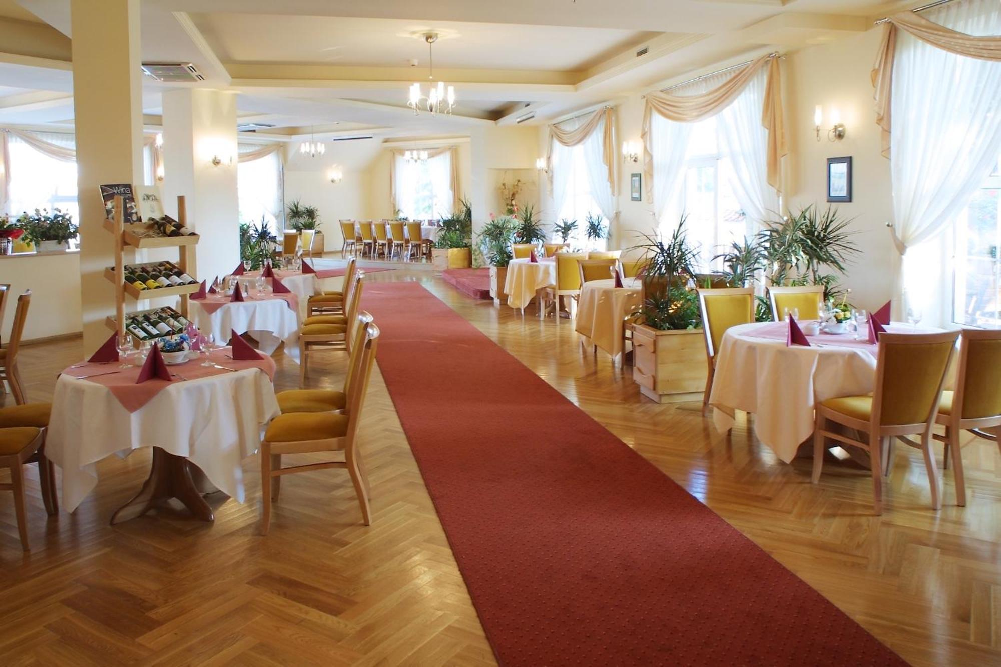Hotel Bielany 3*